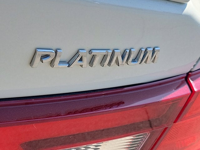 2017 Nissan Maxima Platinum w/Navi