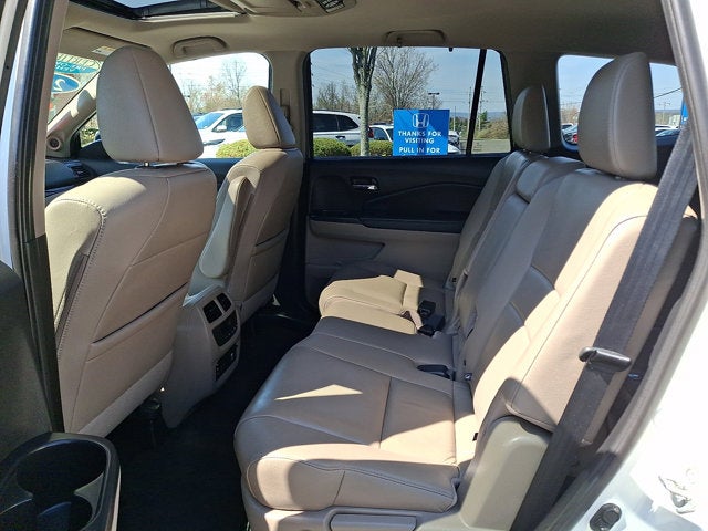 2018 Honda Pilot Touring w/Navi