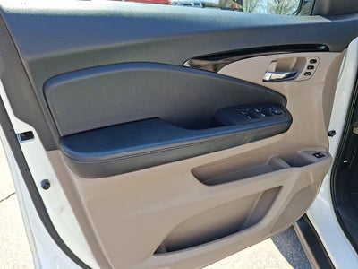 2018 Honda Pilot Touring w/Navi