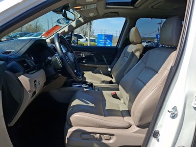 2018 Honda Pilot Touring w/Navi