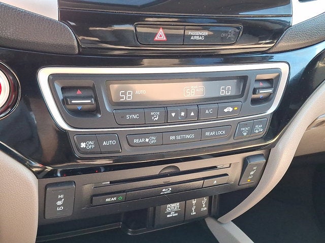 2018 Honda Pilot Touring w/Navi