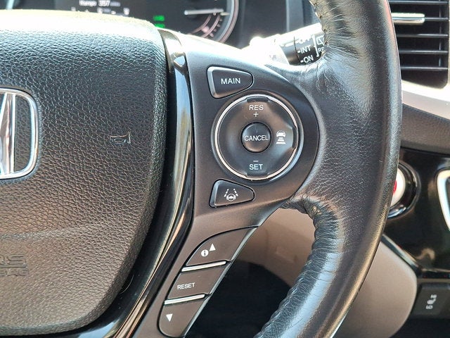 2018 Honda Pilot Touring w/Navi