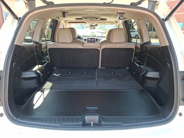 2018 Honda Pilot Touring w/Navi