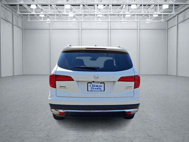 2018 Honda Pilot Touring w/Navi