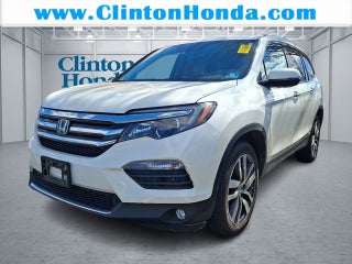 2018 Honda Pilot Touring w/Navi
