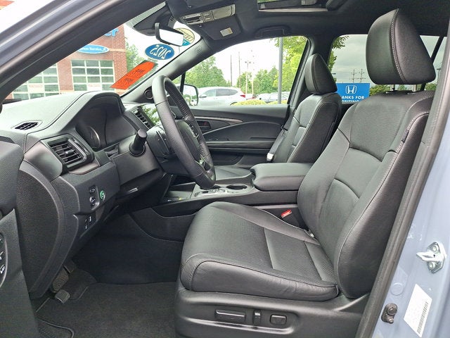 2025 Honda Passport EX-L - Photo 13
