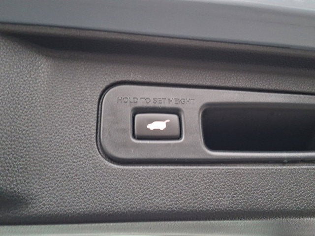 2023 Honda Pilot Elite w/Navi