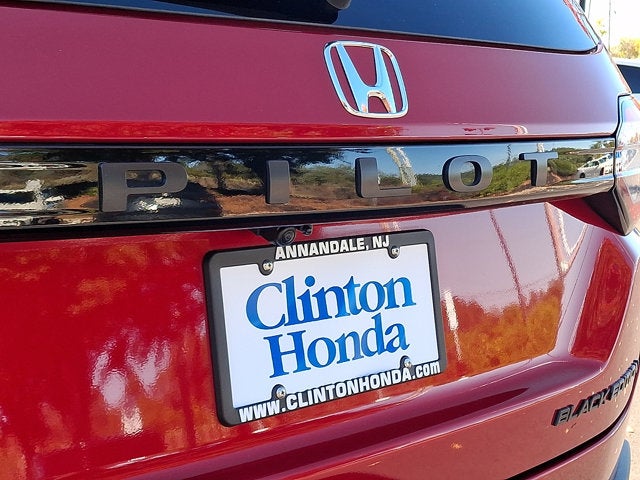 2025 Honda Pilot Black Edition w/Navi