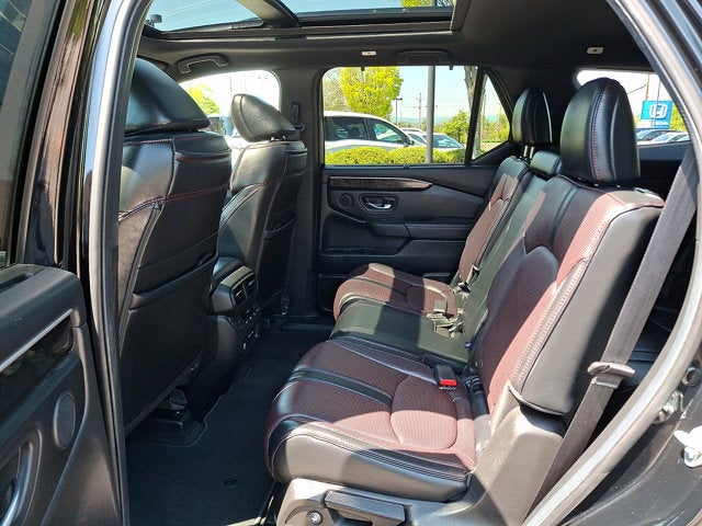 2025 Honda Pilot Black Edition w/Navi