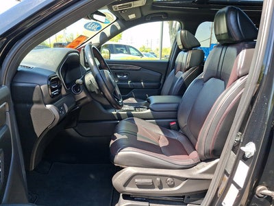 2025 Honda Pilot Black Edition w/Navi