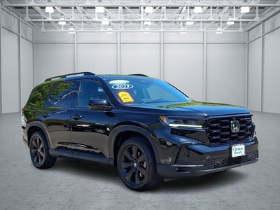 2025 Honda Pilot Black Edition w/Navi