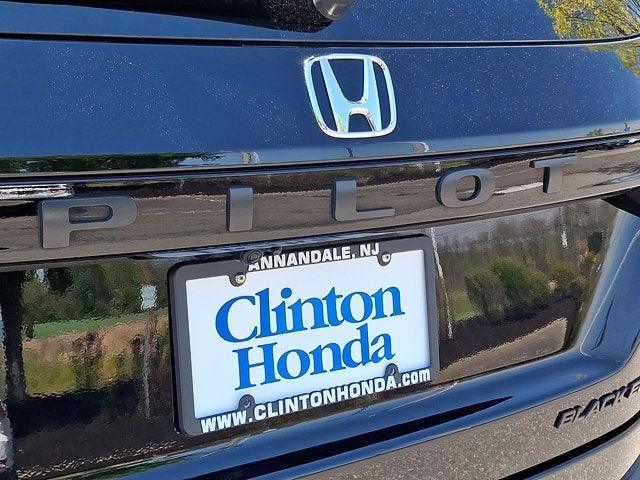 2025 Honda Pilot Black Edition w/Navi