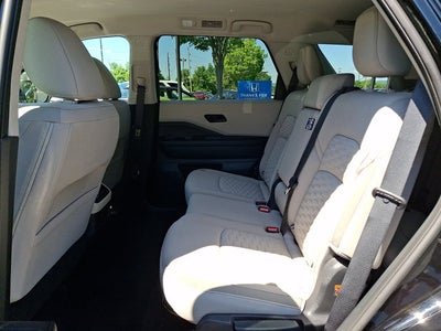 2023 Nissan Pathfinder SV