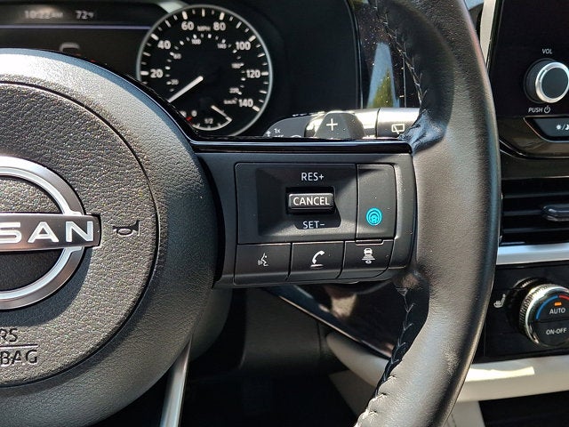 2023 Nissan Pathfinder SV