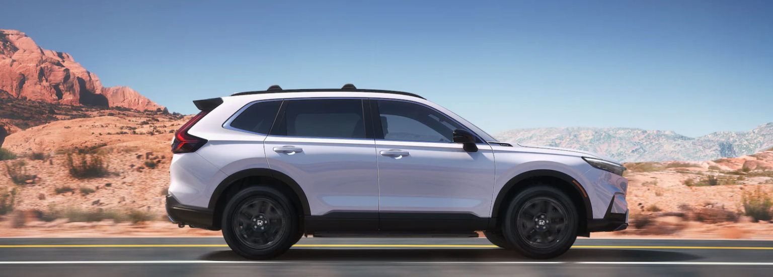 2024_Honda_CR-V_driving.png