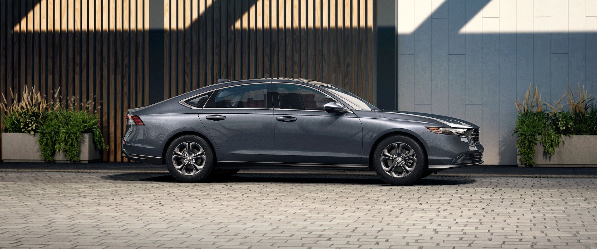 2024_Honda_Accord_Hybrid_parked.